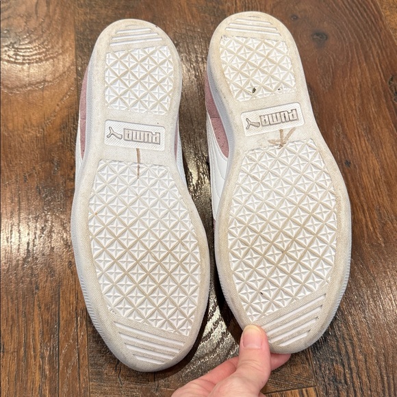 Puma Women's Mauve Suede Sneakers - Picture 7 of 7